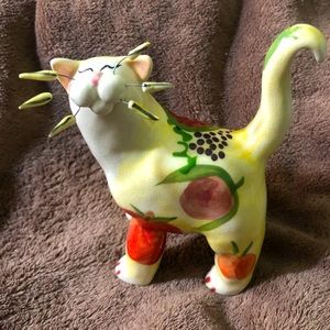 Collectible Lacombe Cat Figure 🐱